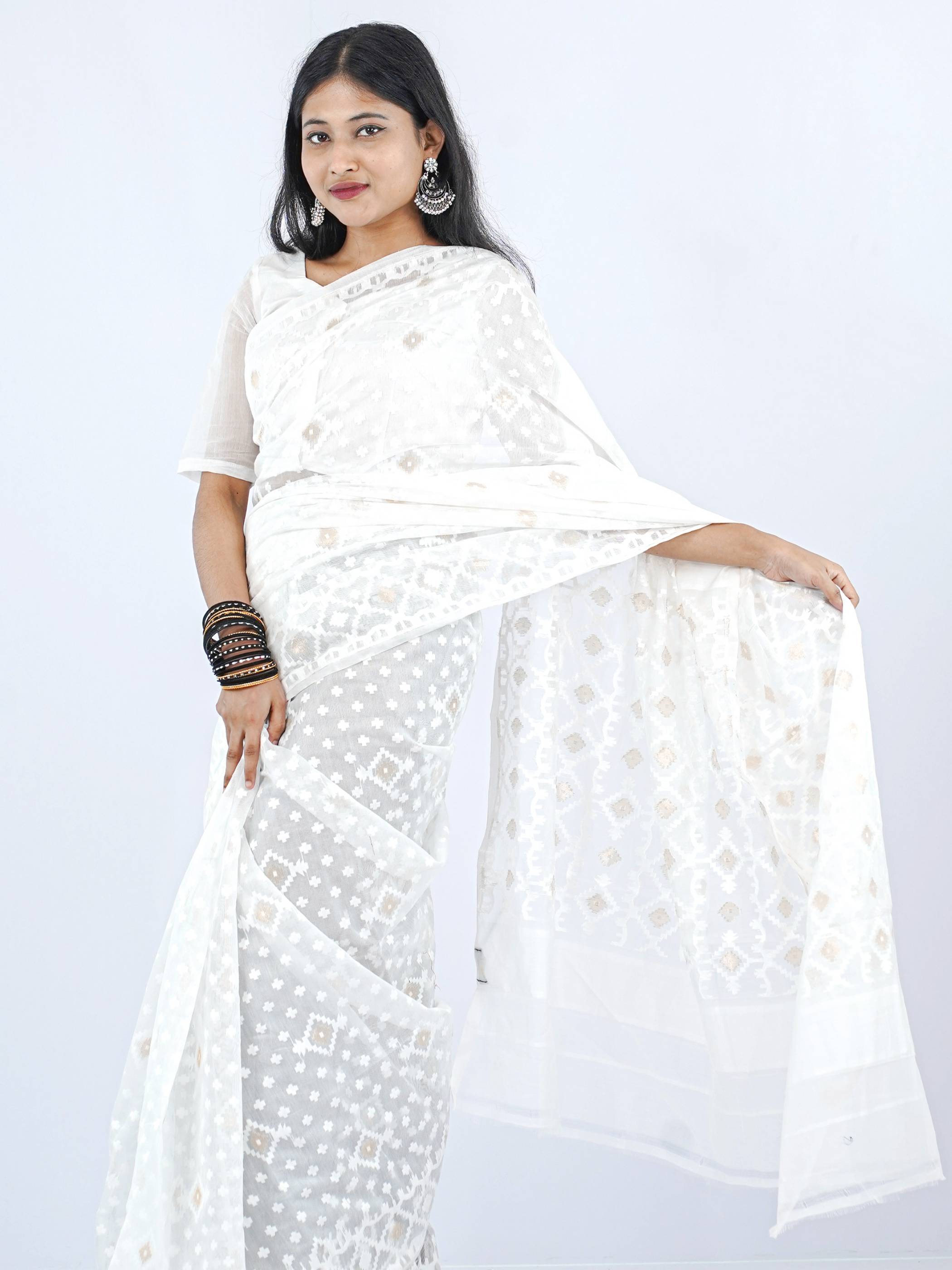 স্পর্শিতা হাফ সিল্ক প্রিমিয়াম সফট জামদানী – অফ হোয়াইট