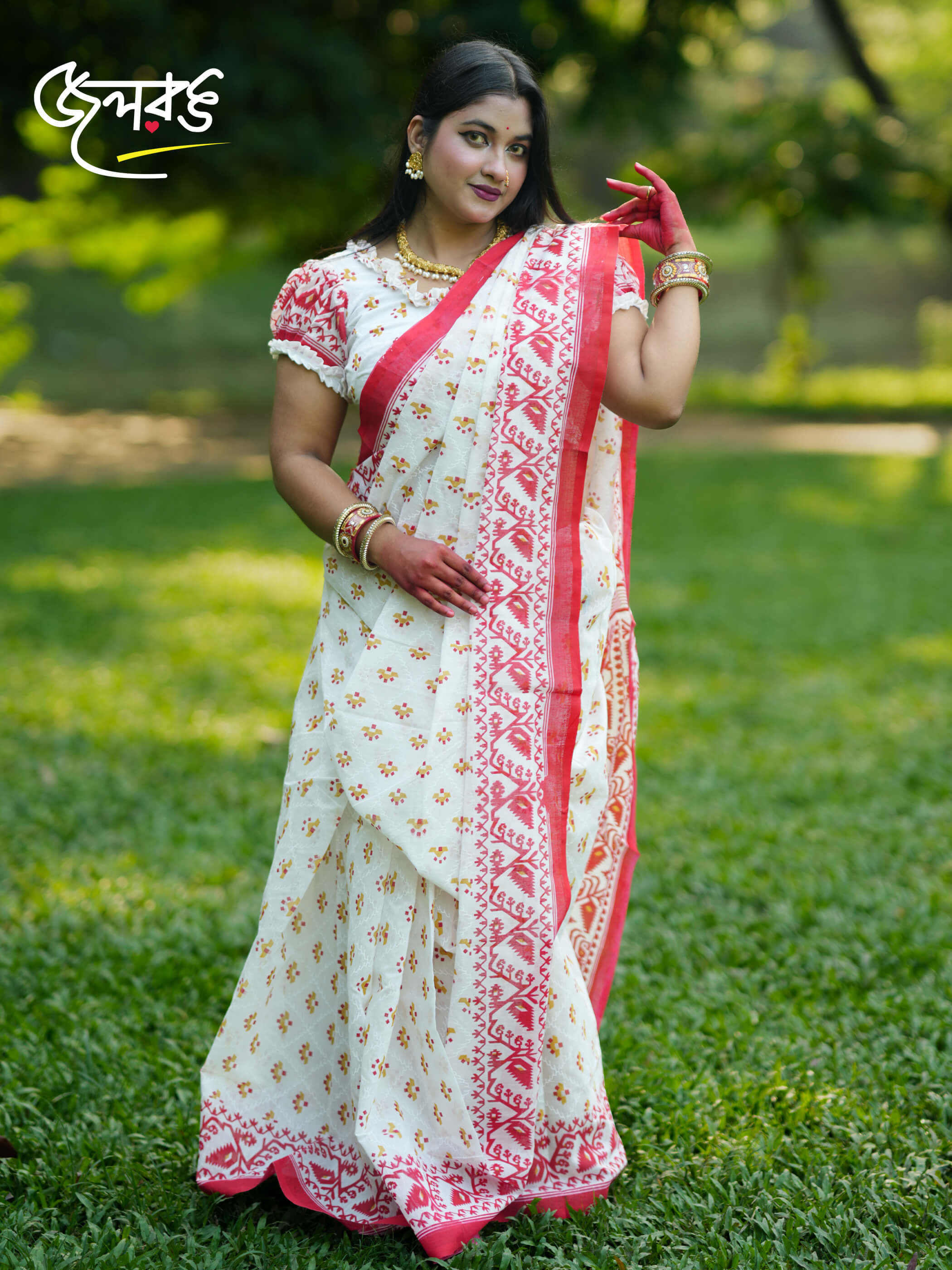 দেবী ❤️🤍 - প্রিমিয়াম হাফ সিল্ক জামদানি শাড়ী