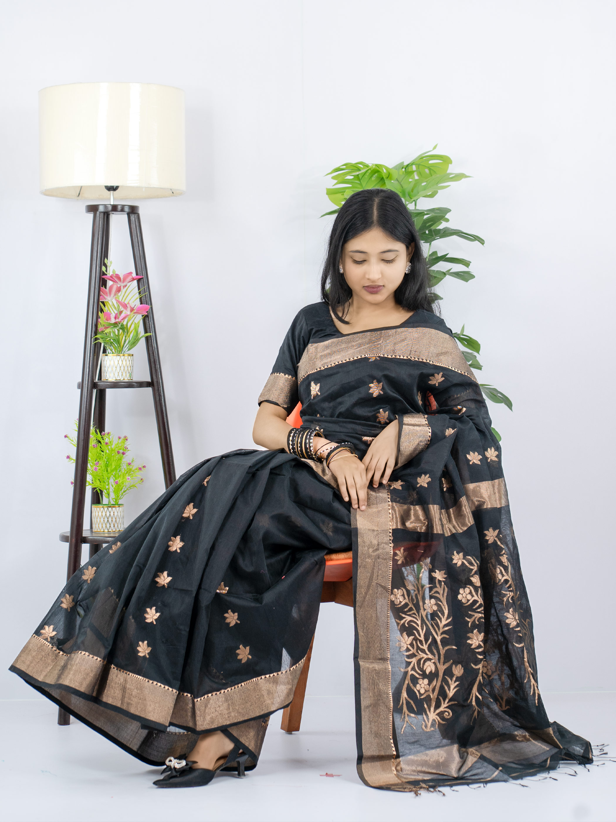Mistilota Premium Half Silk Garden Achol Lota Saree – Black & Bronze